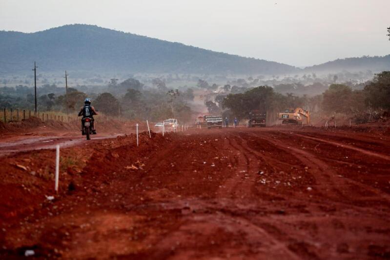 Governo inicia asfaltamento da Estrada do Matão em Pontes e Lacerda O