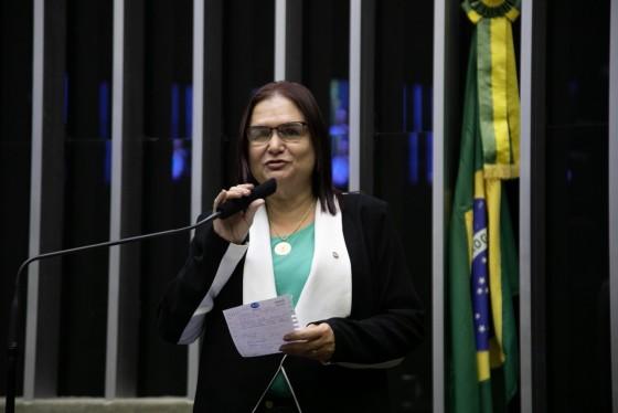 DEPUTADA PROFESSORA ROSA NEIDE.jpg