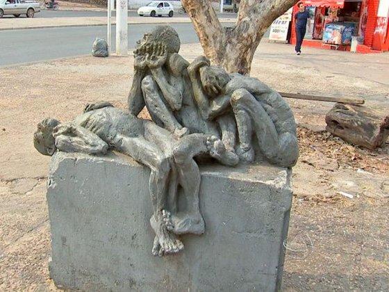 monumento beco candeeiro.jpg