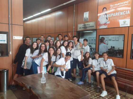 ESTUDANTES-CÁCERES.jpg