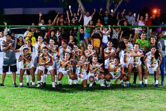 Taça das Favelas 2022_campeã1.jpg