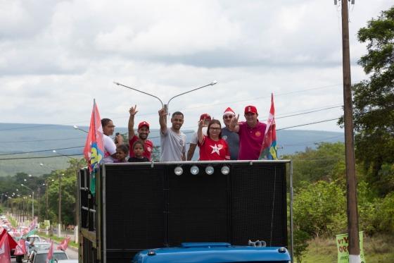 CARREATA PRO LULA.jpg