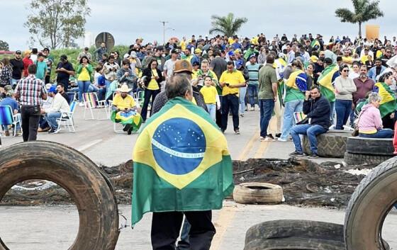 MANIFESTAÇÃO BOLSONARISTA.jpg