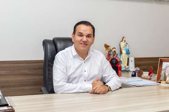 Dr. Manoel Loureiro, prefeito de diamantino MT.jpg
