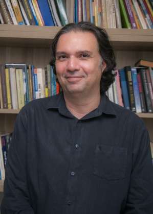 VINICIUS CARVALHO.jpg