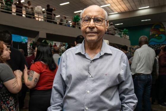 JULIO CAMPOS NA INAUGURAÇÃO DO MERCADO DO PORTO.jpg