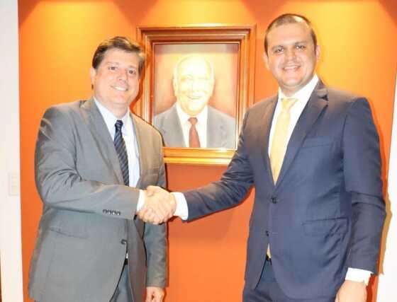 DEPUTADO THIAGO SILVA COM PRESIDENTE DO MDB.jpeg