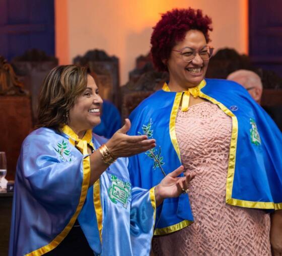 LUCIENE E SUELI - ACADEMIA.jpeg