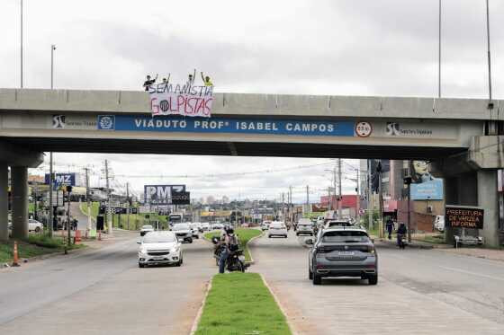 CUIABÁ-PROTESTO TÍMIDO CONTRA BOLSONARO.jpeg