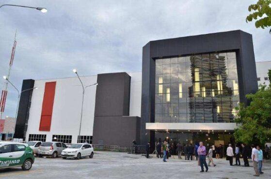 TEATRO ZULMIRA CANAVARROS 2.jpg
