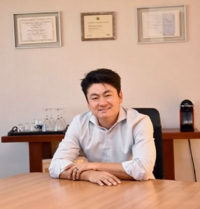 robson yanagawa.png