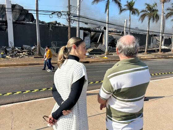 MICHELLY- SHOPPING - INCENDIO.jpeg