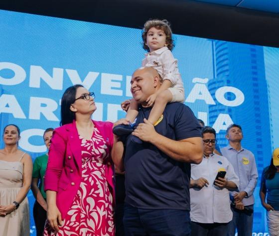 ABILIO - SAMANTHA E FILHO.jpg