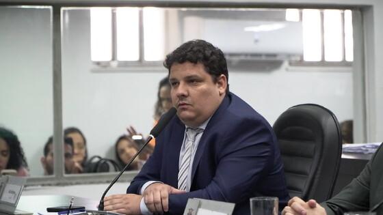 ALEX RODRIGUES