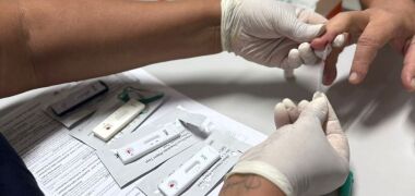 Brasil registra mais de 34 mil casos de hepatite viral; vacinação é essencial para prevenção