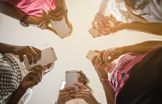 INTERNET E CELULAR 2.jpg