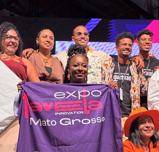 EXPO FAVELA - FINALISTA - NOVEMBRO.jpg