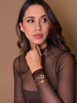 ANA BARROS - CHARMÔ.jpg