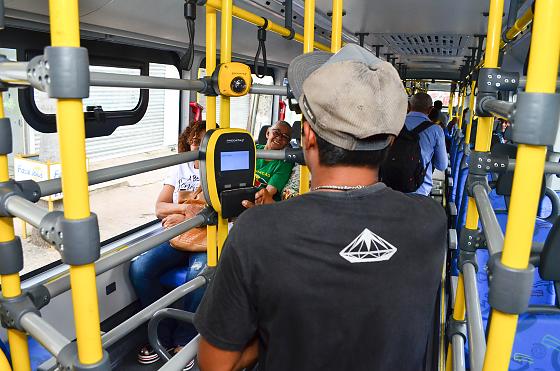 ONIBUS, PASSAGEIRO