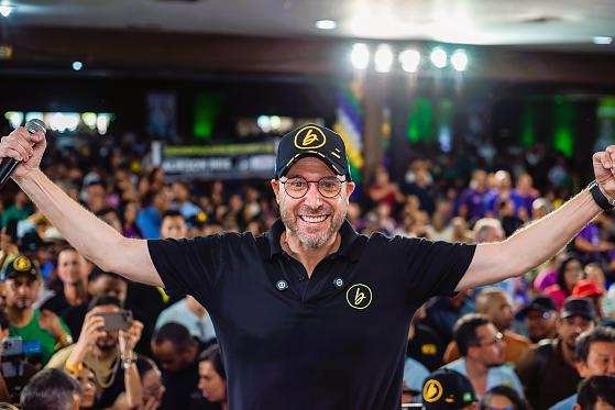 BETO DOIS A UM VAI PARA O PODEMOS.jpg