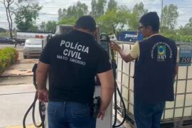 Dono de posto é preso por vender diesel comum como aditivado em Cuiabá