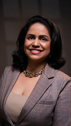 CRIS - EMPRESÁRIA DE SEGUROS.jpg